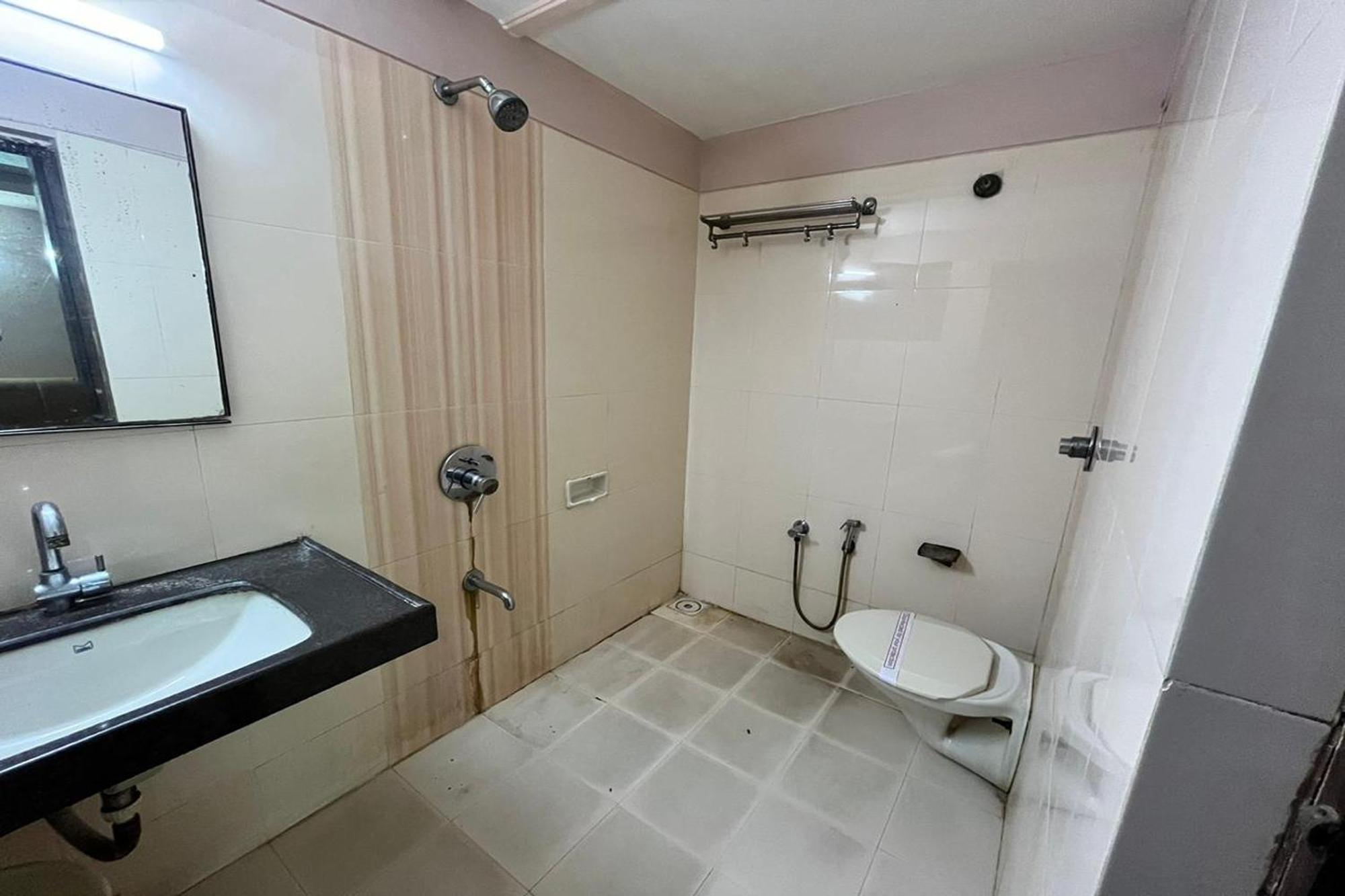 Hotel Shailly Inn Ahmedabad Exterior foto