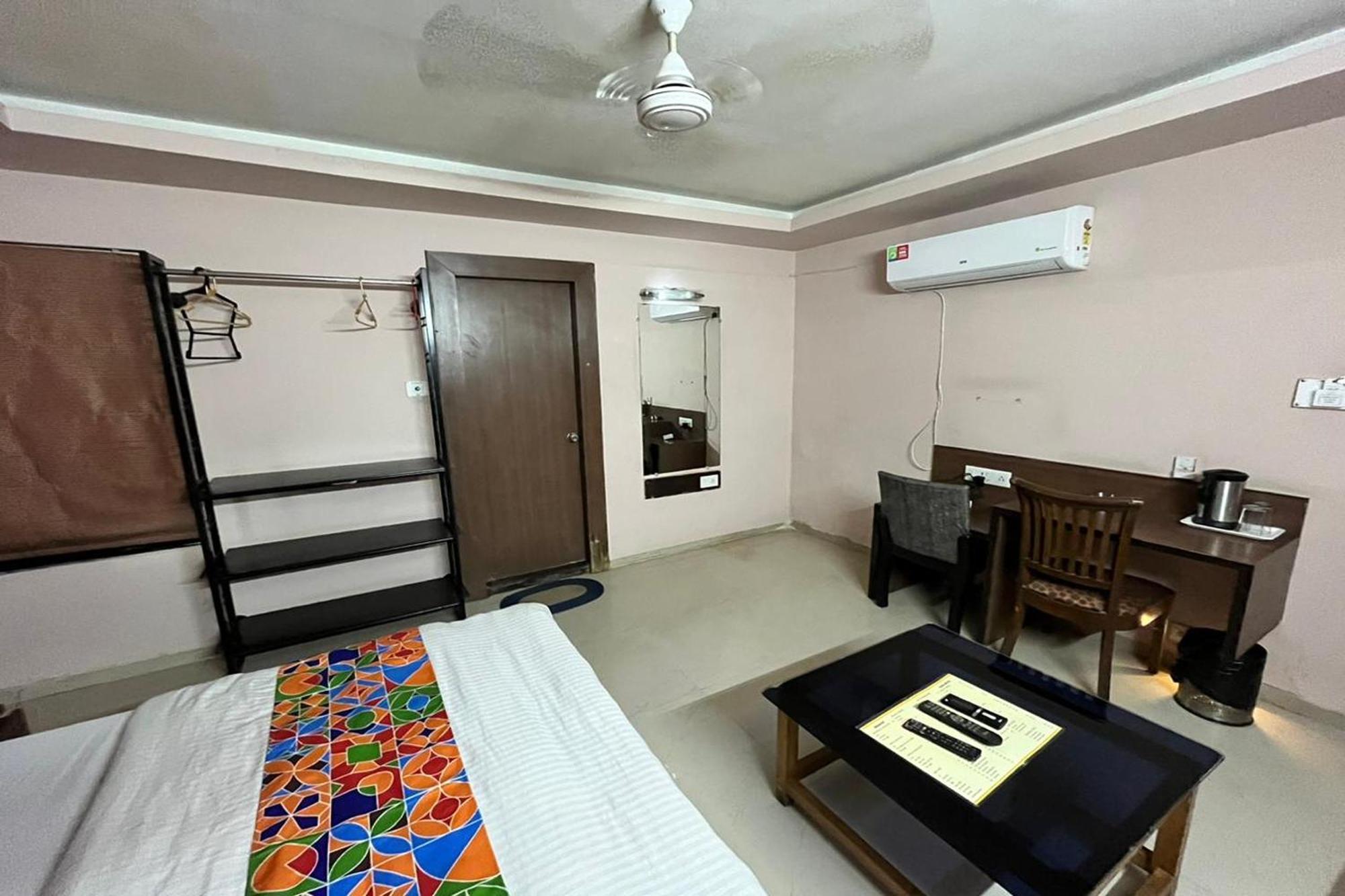 Hotel Shailly Inn Ahmedabad Exterior foto